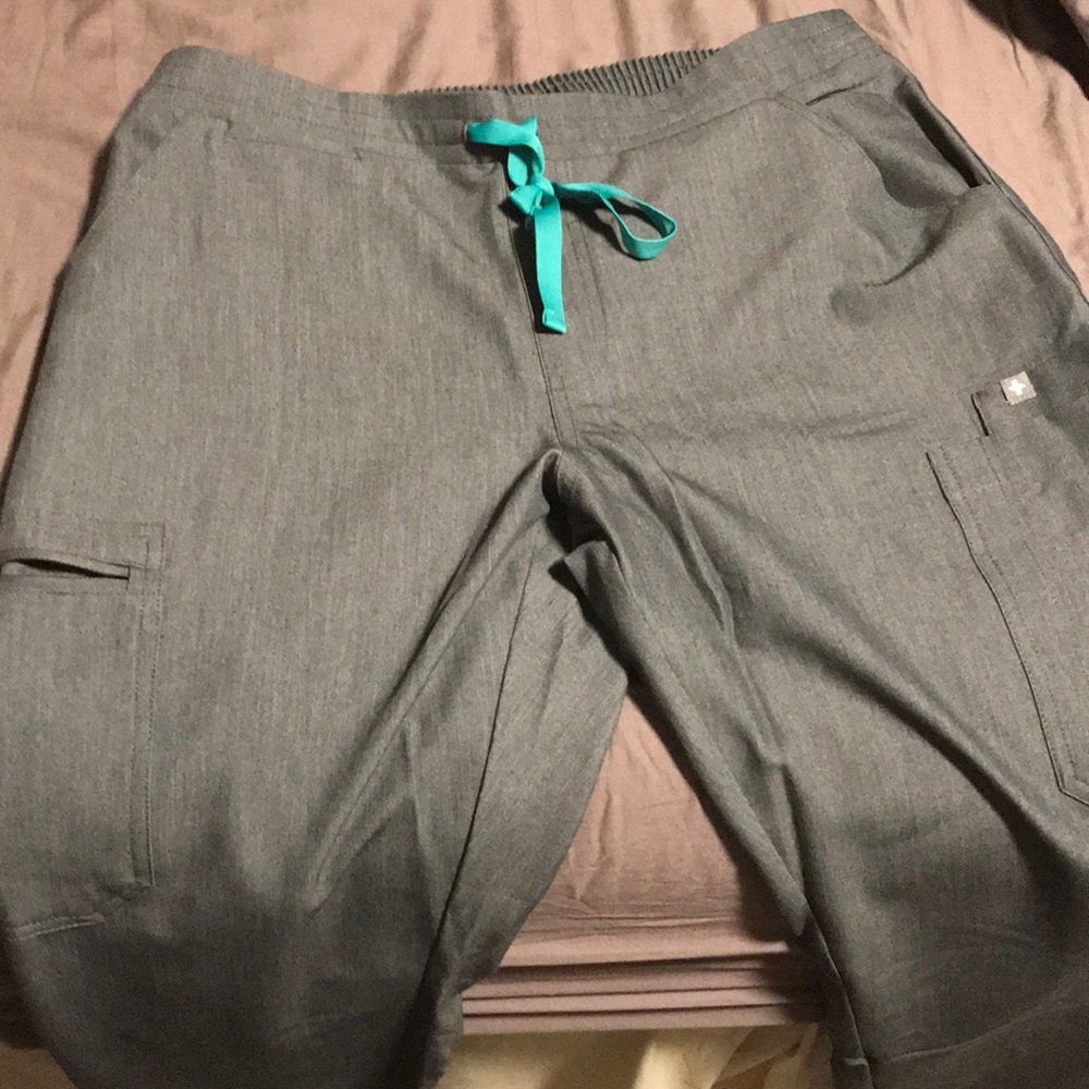 Yola Skinny pants NWT